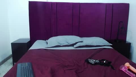 Snapshot of dymoni222 chatting on March 12, 6:00 pm dymoni222 online show from March 12, 6:00 pm