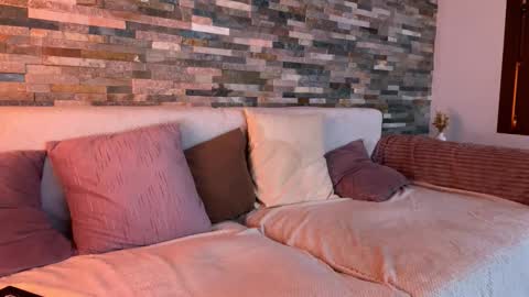 dymonted online show from November 27, 12:51 pm