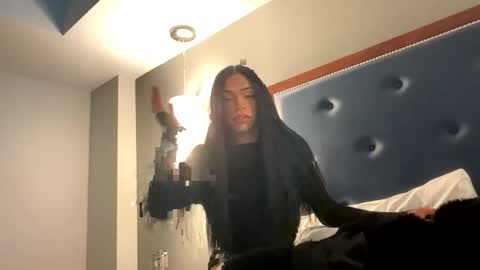 Dynasty online show from February 22, 3:43 pm