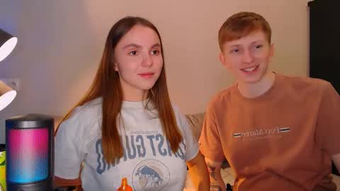 Snapshot of dyrinda chatting on December 9, 12:45 am Julia and Dima online show from December 9, 12:45 am