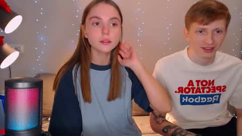 Snapshot of dyrinda chatting on December 22, 1:55 am Julia and Dima online show from December 22, 1:55 am