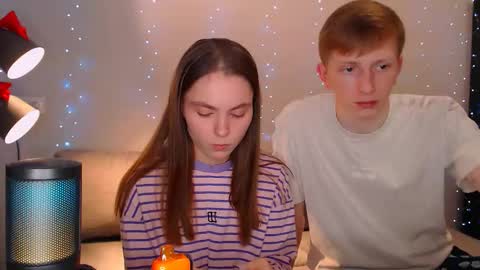 Snapshot of dyrinda chatting on December 22, 7:52 pm Julia and Dima online show from December 22, 7:52 pm