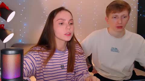 Snapshot of dyrinda chatting on December 25, 9:22 pm Julia and Dima online show from December 25, 9:22 pm