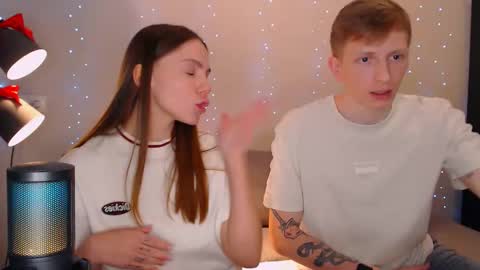 Snapshot of dyrinda chatting on January 22, 10:59 pm Julia and Dima online show from January 22, 10:59 pm