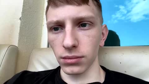 Snapshot of dyrinda chatting on January 31, 10:10 am Julia and Dima online show from January 31, 10:10 am