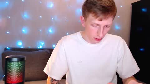 Snapshot of dyrinda chatting on October 8, 9:01 pm Julia and Dima online show from October 8, 9:01 pm