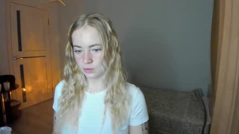 fansly - yourbestbaby online show from April 3, 4:10 am