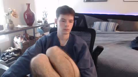 Snapshot of ealexk chatting on November 7, 6:41 pm Alex online show from November 7, 6:41 pm