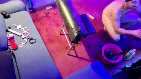 Snapshot of eandj8786 chatting on December 3, 11:24 pm Kryztal Klear Jaxx online show from December 3, 11:24 pm