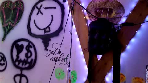 Snapshot of eandj8786 chatting on January 7, 6:35 pm Kryztal Klear Jaxx online show from January 7, 6:35 pm