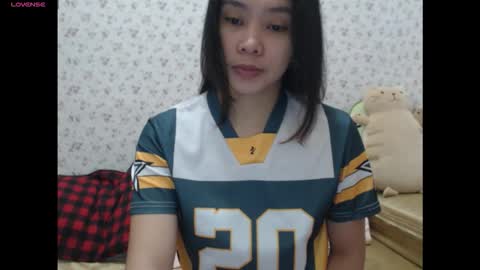 Snapshot of earthlypleasures chatting on October 10, 8:19 pm shaina online show from October 10, 8:19 pm