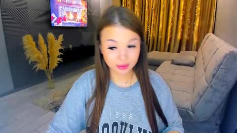 easternbeautyy online show from December 3, 7:55 pm