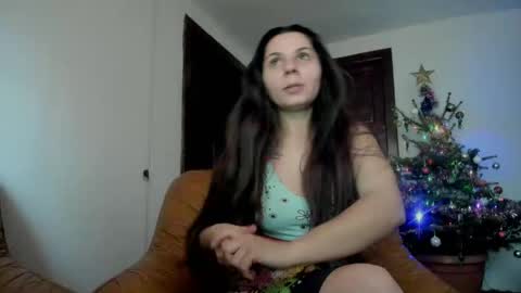 Snapshot of easyacee chatting on December 20, 7:12 am easyacee online show from December 20, 7:12 am