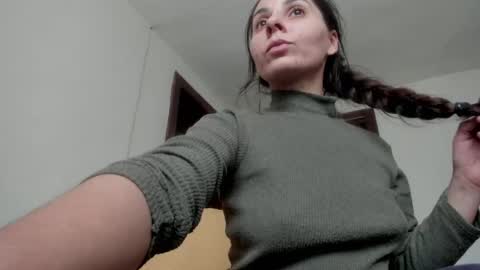 Snapshot of easyacee chatting on February 4, 7:29 am easyacee online show from February 4, 7:29 am