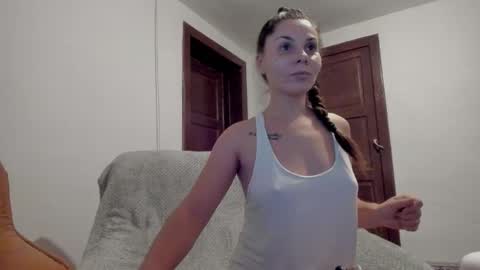 Snapshot of easyacee chatting on October 10, 3:44 pm easyacee online show from October 10, 3:44 pm