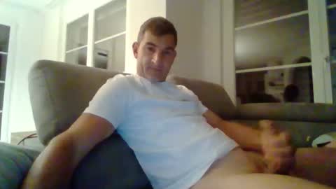Snapshot of easystyle1 chatting on June 6, 10:14 pm Andrew online show from June 6, 10:14 pm