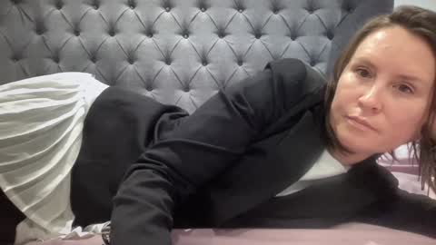 Nadia Ferreira  online show from December 20, 8:27 pm