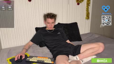 eaton_ online show from January 13, 10:37 pm