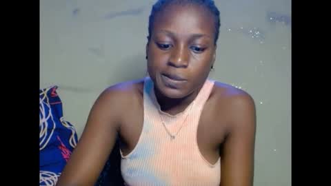 eatuupx online show from December 4, 8:50 pm