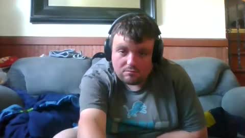Eazyb91 online show from June 1, 4:09 pm