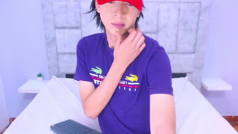 Snapshot of eban_dustan chatting on February 26, 1:11 am Eban online show from February 26, 1:11 am