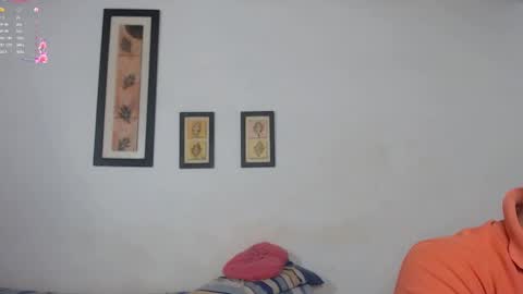 Laraand Drake online show from January 13, 7:43 am