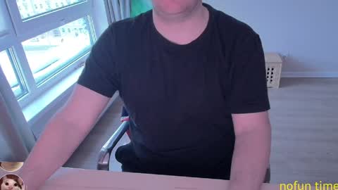 Snapshot of eblidator chatting on December 15, 9:35 am Vaco Eblidator online show from December 15, 9:35 am