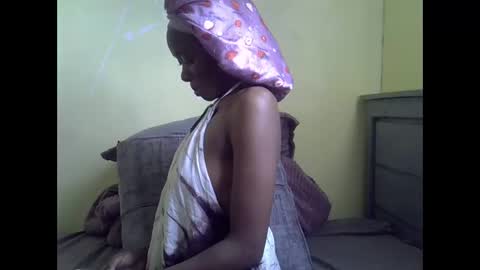 eboniana online show from April 11, 11:47 am