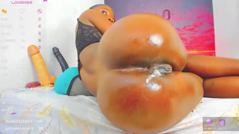 Snapshot of ebonnygoddess2 chatting on January 25, 2:37 am 2 online show from January 25, 2:37 am