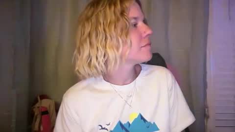 americnbarbie online show from April 16, 1:50 am