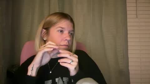 americnbarbie online show from May 14, 1:12 am