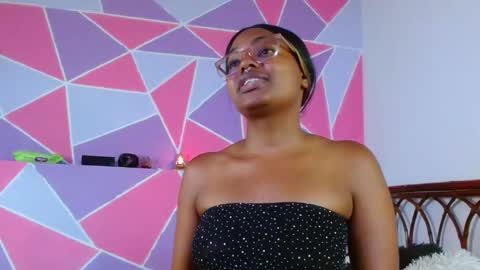 Snapshot of ebony_alika chatting on February 26, 1:08 pm Alika Ashanti online show from February 26, 1:08 pm