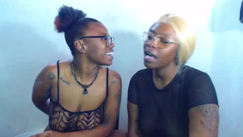 chayna smith online show from December 21, 1:47 am