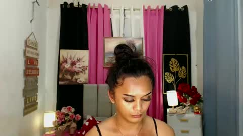 Snapshot of ebony_enchantress chatting on January 10, 5:45 pm BEA DONT FORGET TO FOLLOW ME online show from January 10, 5:45 pm