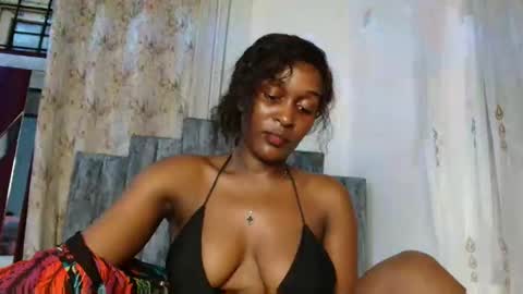 Snapshot of ebony_ghoddes chatting on February 16, 7:05 pm ebony online show from February 16, 7:05 pm
