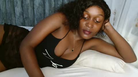 Snapshot of ebony_ghoddes chatting on February 20, 6:35 pm ebony online show from February 20, 6:35 pm