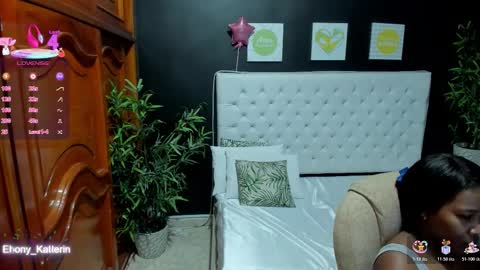 Snapshot of ebony_katterin chatting on February 19, 11:28 am ebony_katterin online show from February 19, 11:28 am