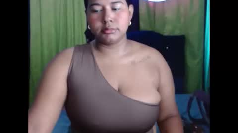 ebony_luna1 online show from May 8, 1:38 pm