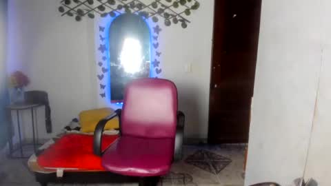 ebony_luna1 online show from July 16, 8:04 pm