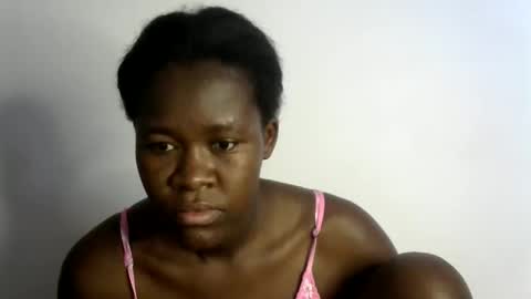 Snapshot of ebony_lynne chatting on April 18, 8:51 am ebony_lynne online show from April 18, 8:51 am