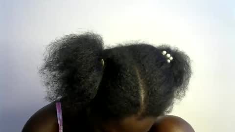 Snapshot of ebony_lynne chatting on April 29, 9:35 am ebony_lynne online show from April 29, 9:35 am