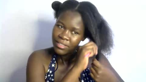 Snapshot of ebony_lynne chatting on April 30, 9:04 am ebony_lynne online show from April 30, 9:04 am
