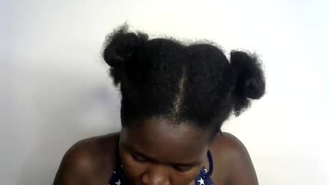 Snapshot of ebony_lynne chatting on May 17, 6:55 am ebony_lynne online show from May 17, 6:55 am