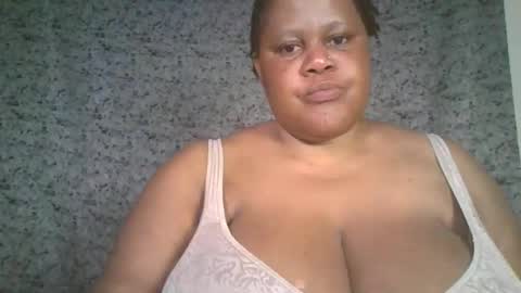 Snapshot of ebony_magixs chatting on September 13, 7:19 am ebony_magixs online show from September 13, 7:19 am