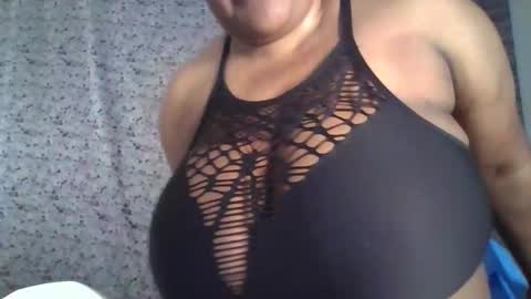 Snapshot of ebony_magixs chatting on September 16, 9:21 am ebony_magixs online show from September 16, 9:21 am