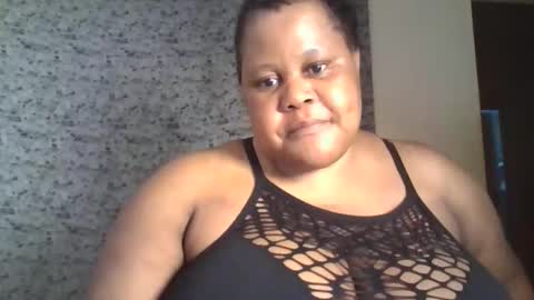Snapshot of ebony_magixs chatting on September 16, 9:27 pm ebony_magixs online show from September 16, 9:27 pm
