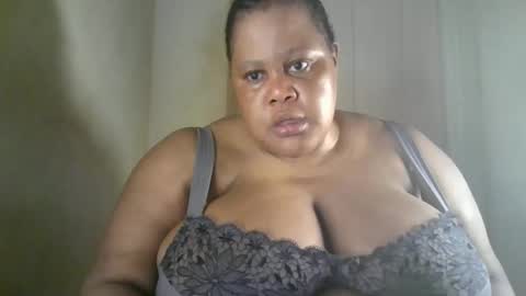 Snapshot of ebony_magixs chatting on September 28, 12:16 am ebony_magixs online show from September 28, 12:16 am