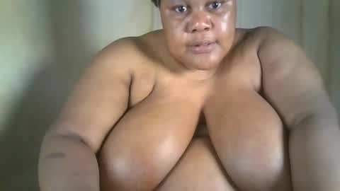 Snapshot of ebony_magixs chatting on October 1, 7:31 pm ebony_magixs online show from October 1, 7:31 pm