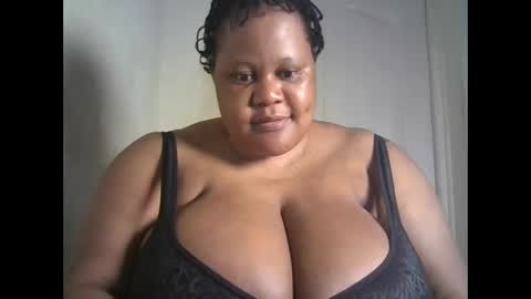 Snapshot of ebony_magixs chatting on October 6, 6:33 am ebony_magixs online show from October 6, 6:33 am