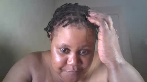 Snapshot of ebony_magixs chatting on October 7, 1:14 am ebony_magixs online show from October 7, 1:14 am